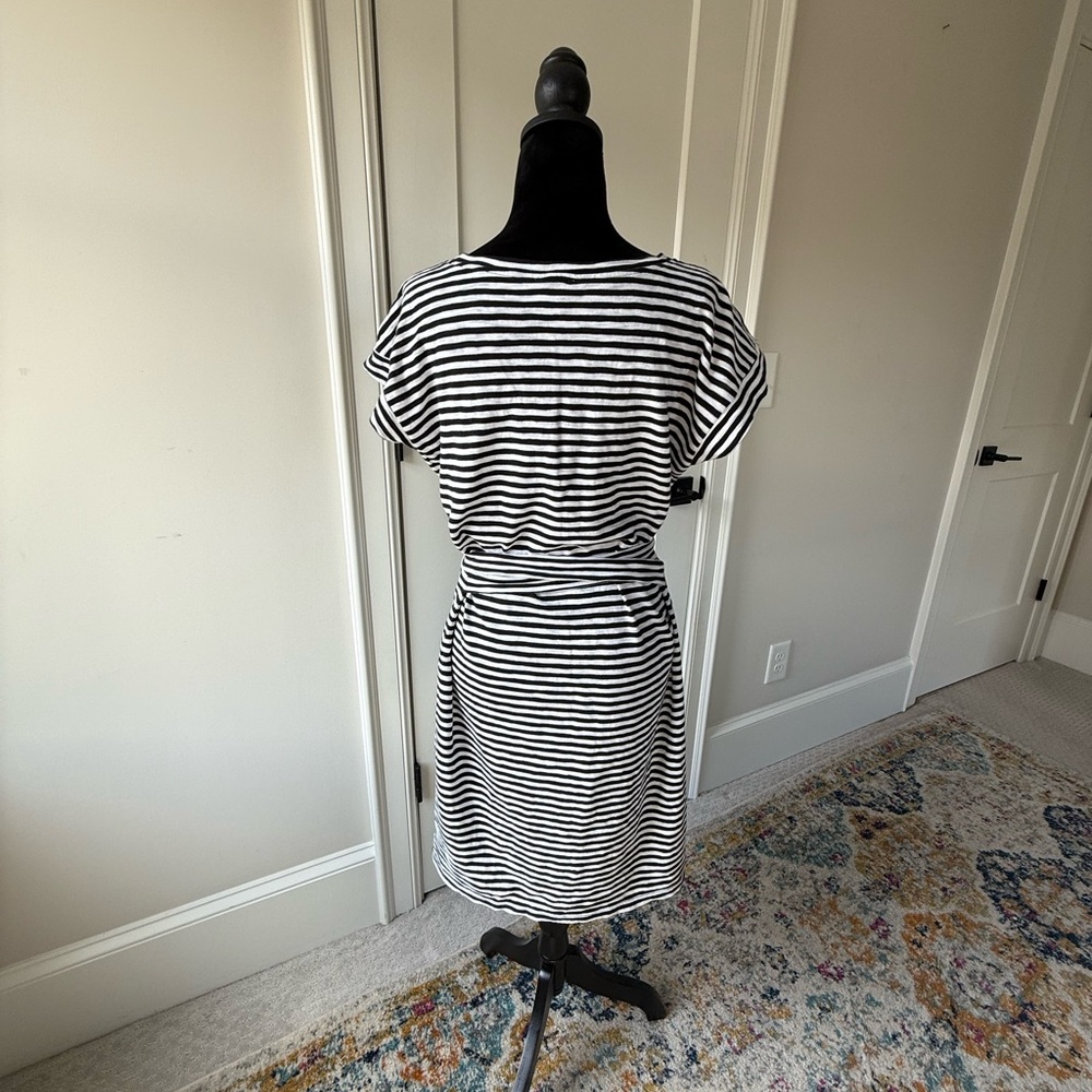 J Crew Factory Striped Tie-Waist T-shirt Dress - Medium - Picture 2 of 3